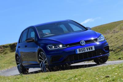 Used Volkswagen Golf R 2016-2020 front cornering 