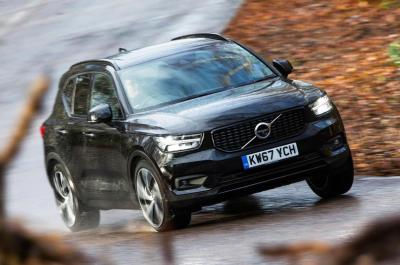 Used Volvo XC40 2018-present front cornering