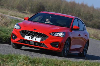 Used Ford Focus 2018-2026 front cornering red