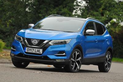 Used Nissan Qashqai 2014-2021 front cornering blue
