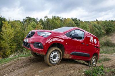 Vauxhall Combo Cargo 4x4 off-road