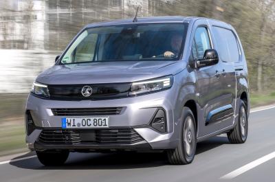 Vauxhall Combo Cargo XL front left driving