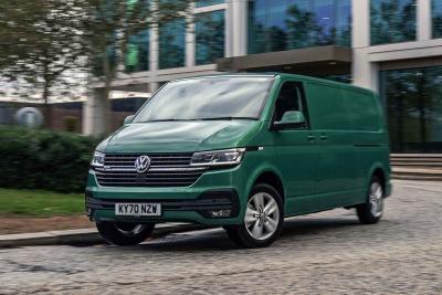 Volkswagen ABT eTransporter 6.1 driving