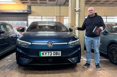 Volkswagen ID7 with tyre inflator