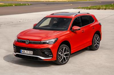 Volkswagen Tiguan 2024 front static