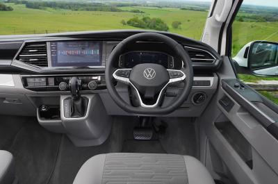 Volkswagen California Ocean 2021 dashboard