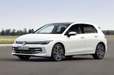 Volkswagen Golf front left static