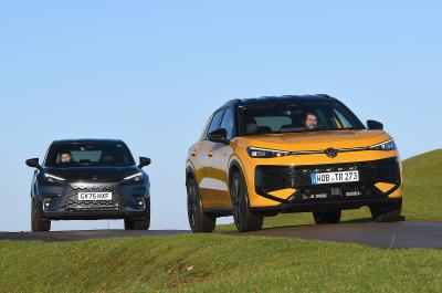 Volkswagen T-Roc and Lexus LBX front driving