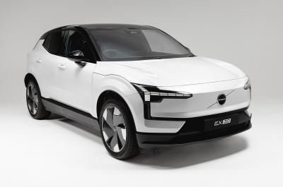 Volvo EX30 Cargo front static