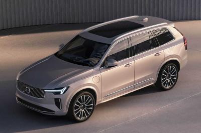 2025 Volvo XC90 SUV front top