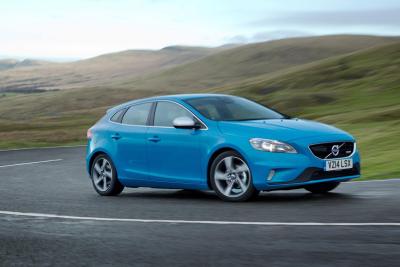 Better economy and lower CO2 for 2014 Volvo V40