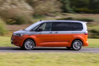 Volkswagen Multivan 2021 left tracking