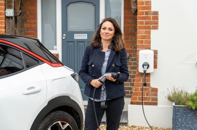 Hive home charging story 4 video 2 lead