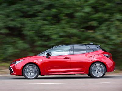 The new Toyota Corolla is available with a 2.0-litre hybrid that makes hybrid driving more efficient and more fun