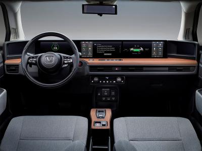 Touchscreen tech, remote apps and voice control help your Honda e and smartphone work as one