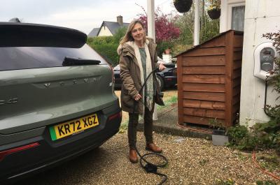 Volvo XC40 EV home charging