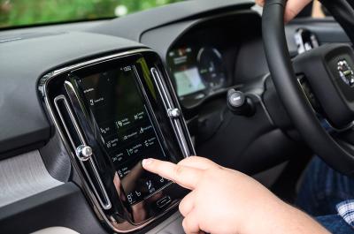 Volvo XC40 infotainment screen
