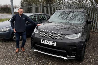 Yusif Al-Ani with Land Rover Discovery