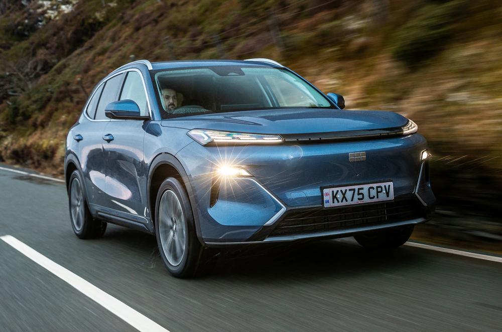 Geely Starray driving