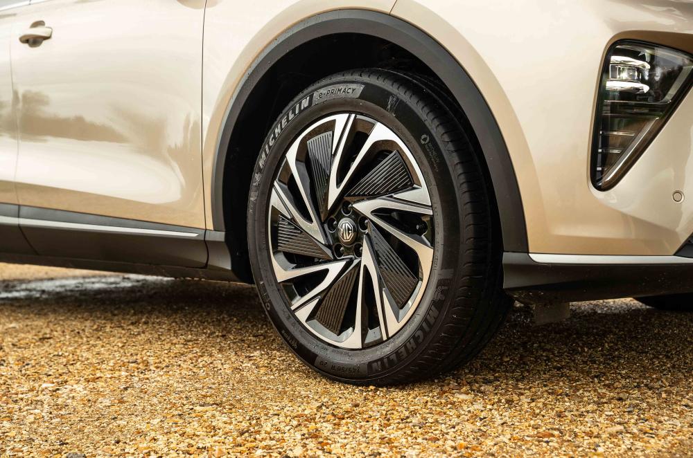 MG S6 exterior details