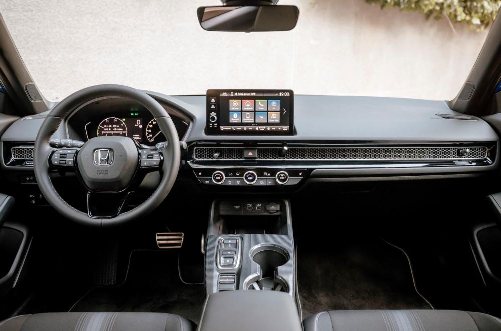 Honda Civic 2022 interior dashboard