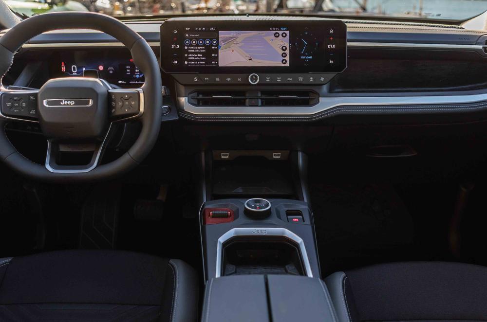 Jeep Compass interior