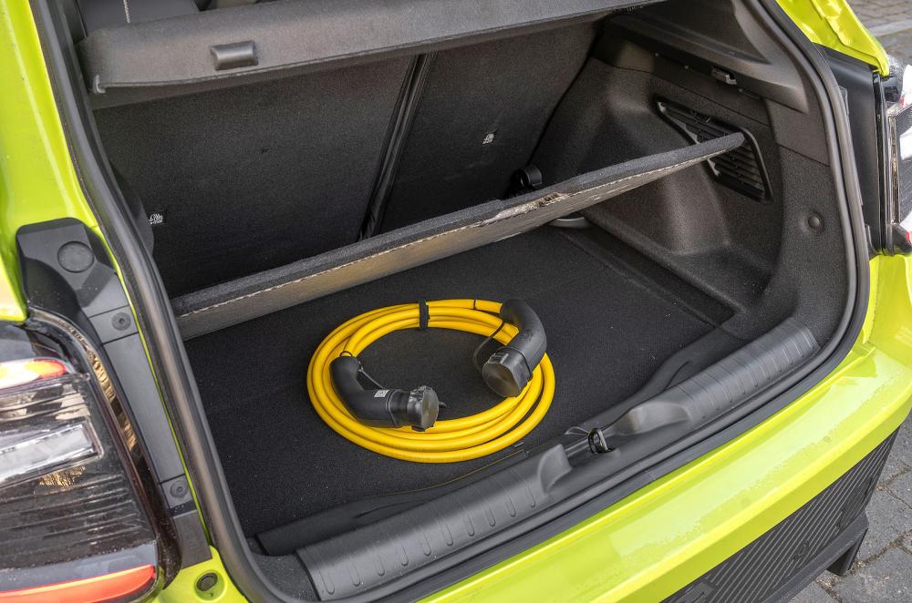 Abarth 600e cable storage