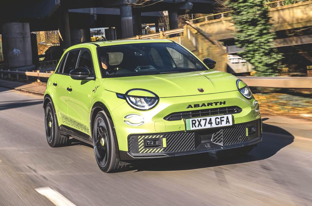 Abarth 600e front right driving