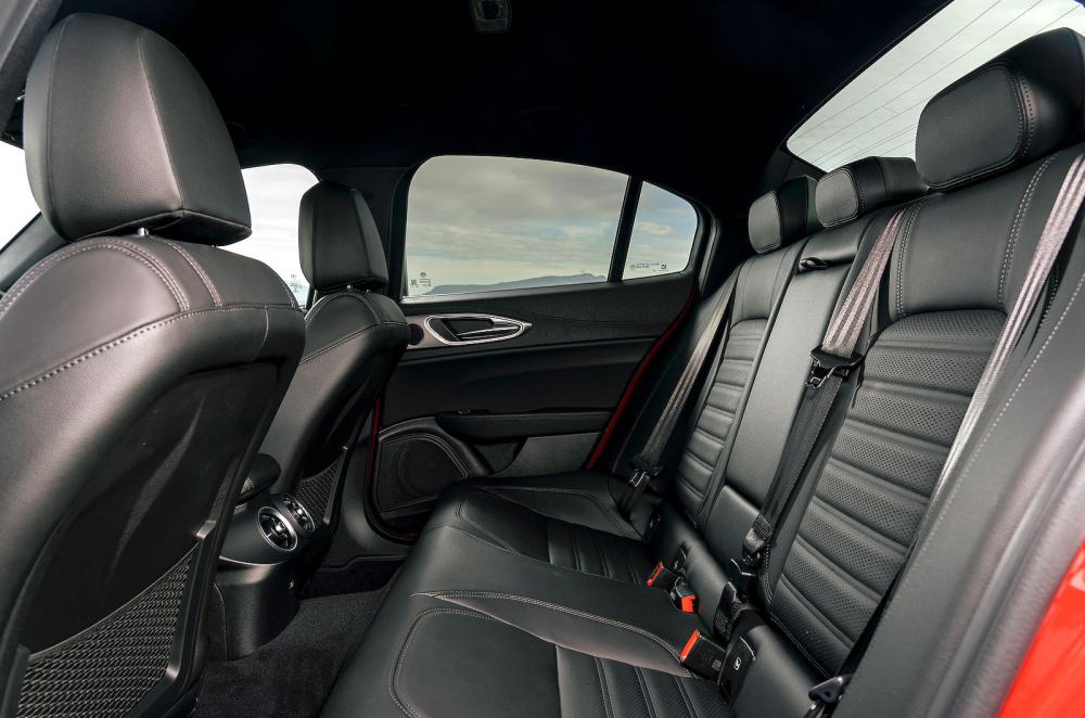Alfa Romeo Giulia back seats