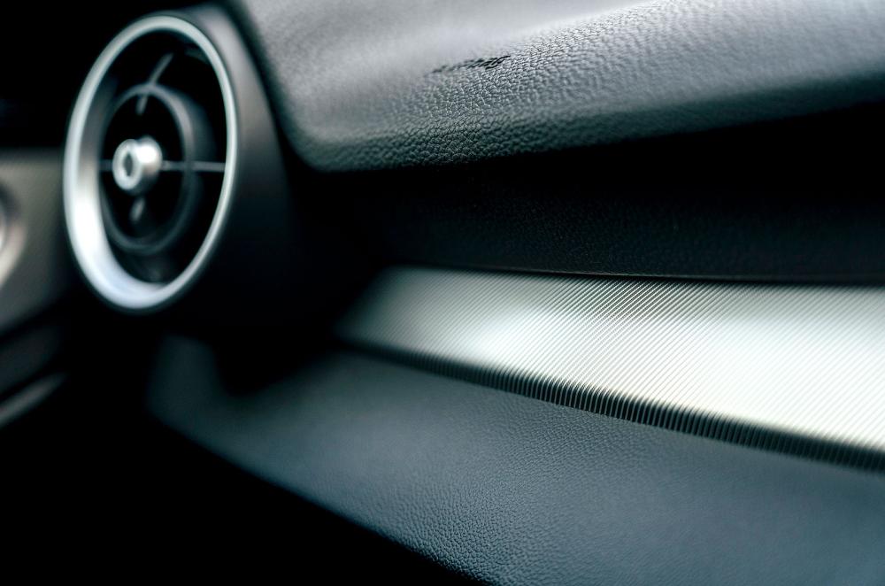 Alfa Romeo Giulia dashboard detail