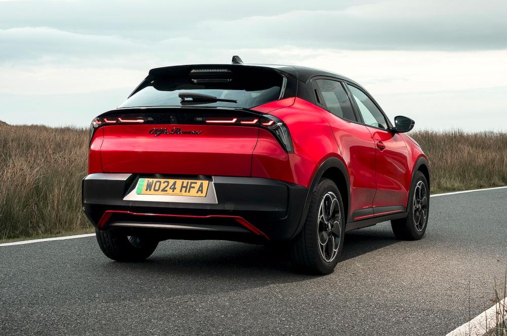 Alfa Romeo Junior Elettrica rear right static