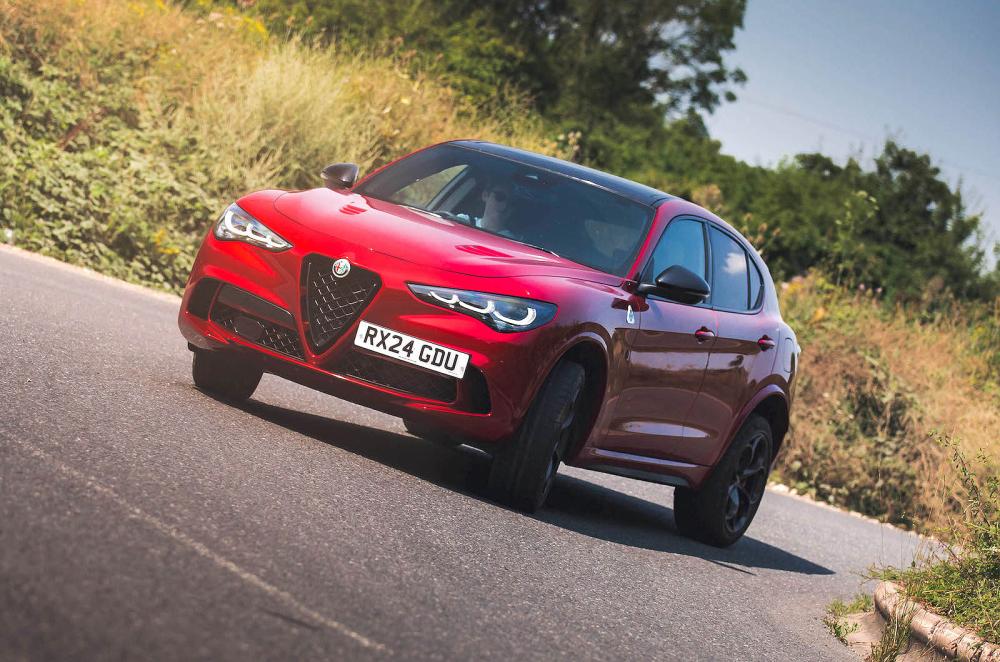 Alfa Romeo Stelvio Quadrifoglio front cornering
