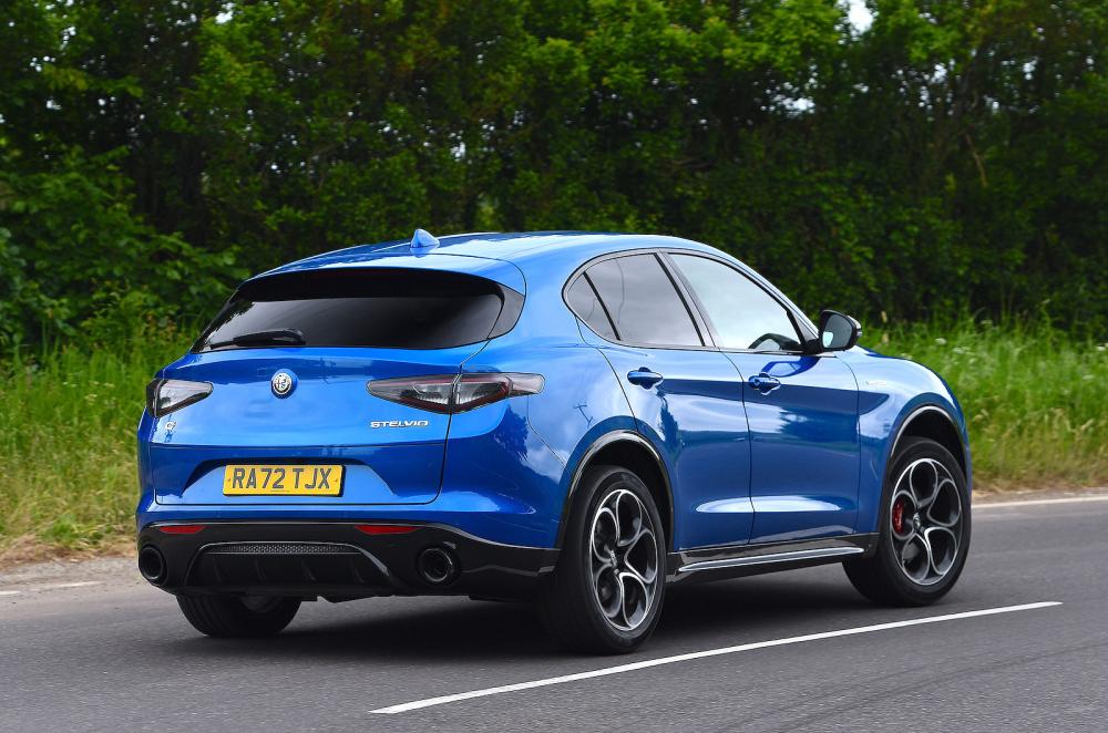 Alfa Romeo Stelvio rear right driving