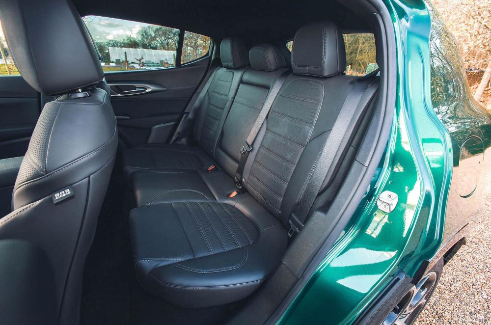 Alfa Romeo Tonale back seats