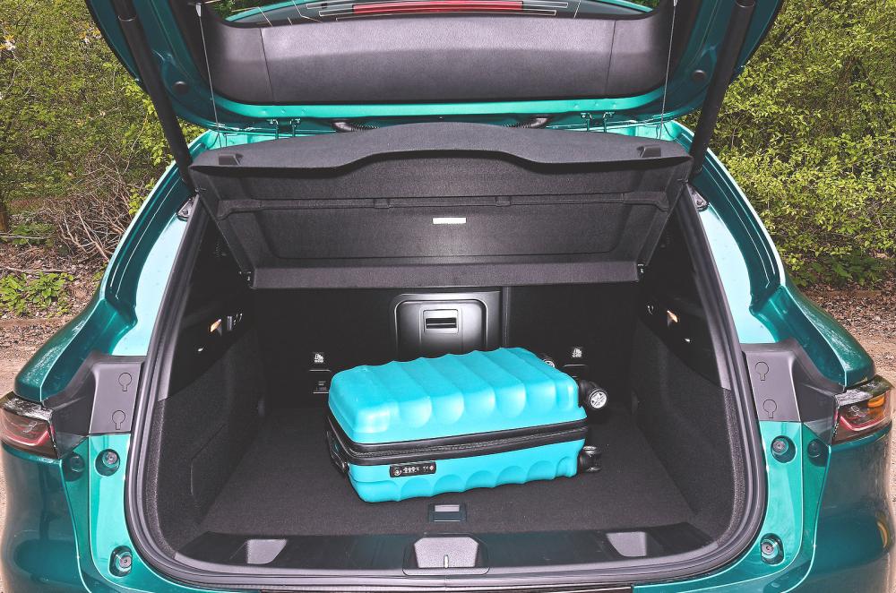 Alfa Romeo Tonale boot