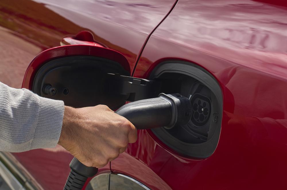 Alfa Romeo Tonale charging port