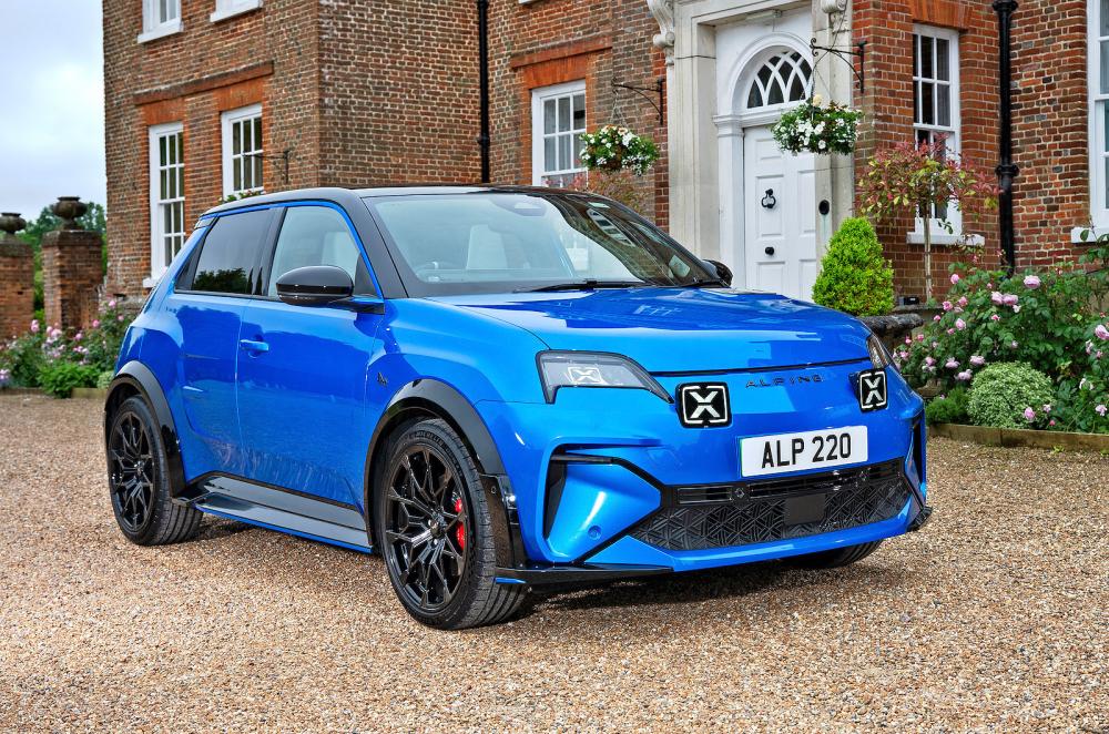 Alpine A290 front right static