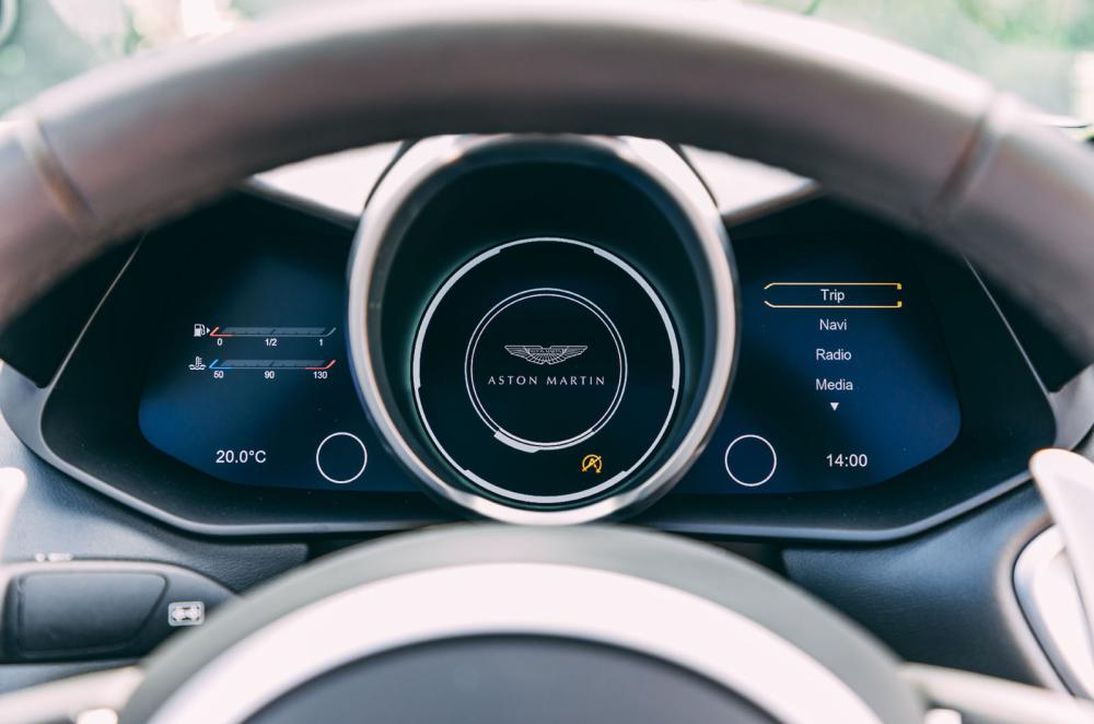 Aston Martin DBS Volante 2019 cluster detail