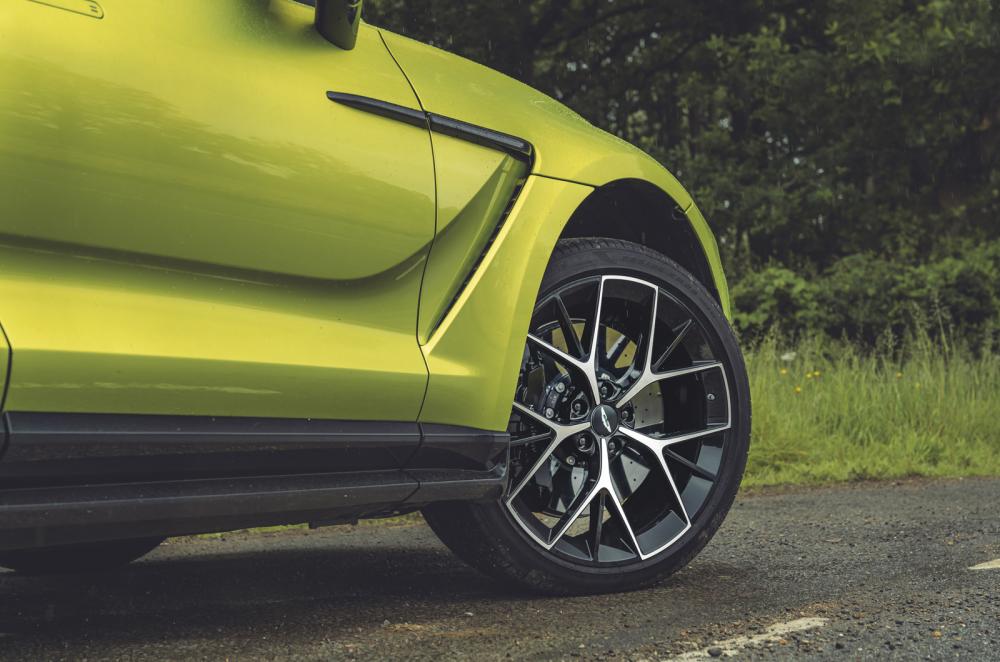 Aston Martin DBX front alloy wheel