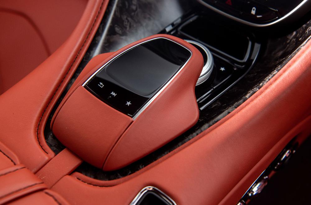 Aston Martin DBS Superleggera infotainment controller