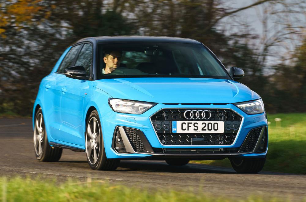 Audi A1 front cornering