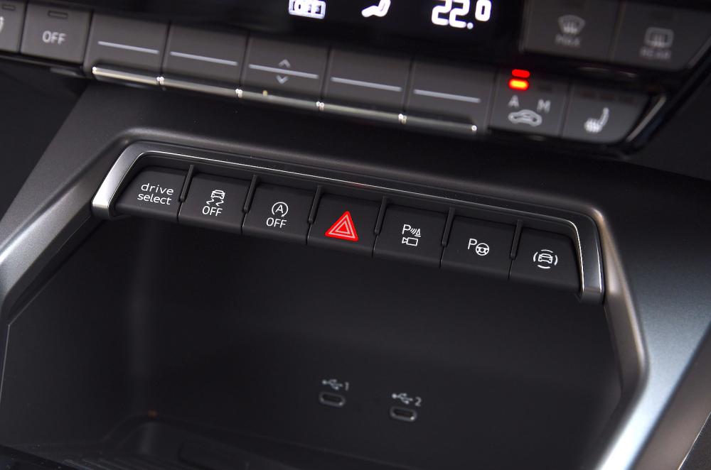 Audi A3 air-con controls