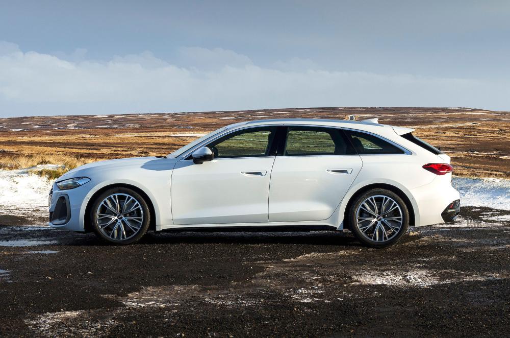 Audi A5 Avant left static