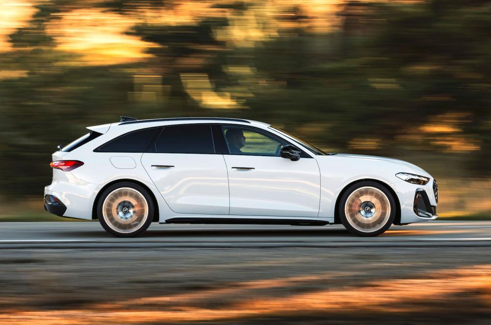 Audi A5 Avant right driving