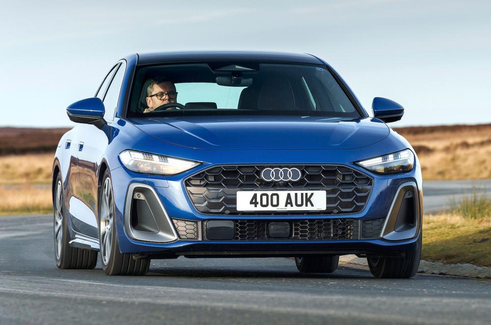 Audi A5 front cornering