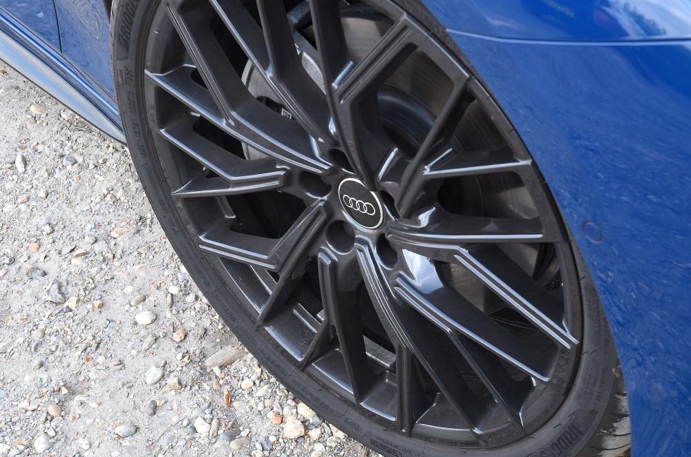 Audi A6 alloy wheel