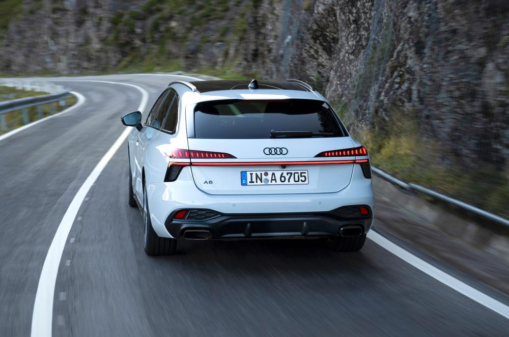 Audi A6 Avant rear cornering