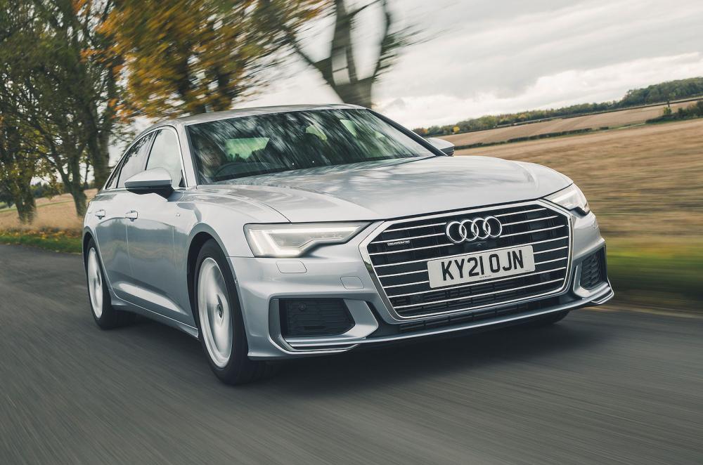 Audi A6 2022 front right tracking