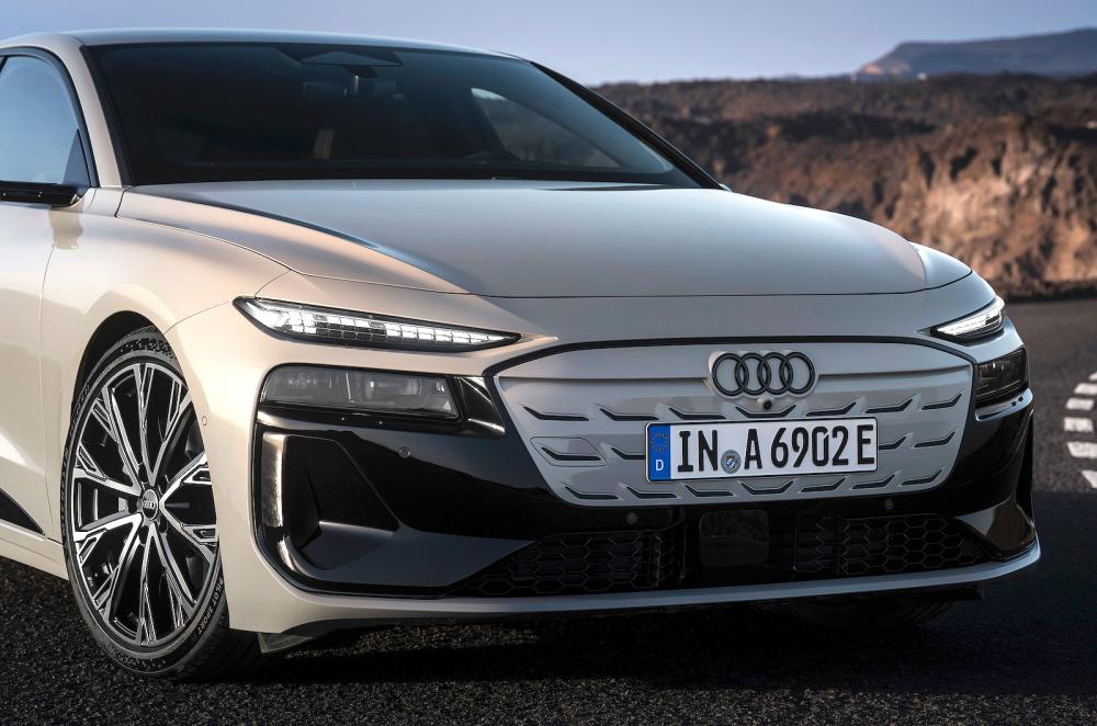 Audi A6 Sportback e-tron front detail