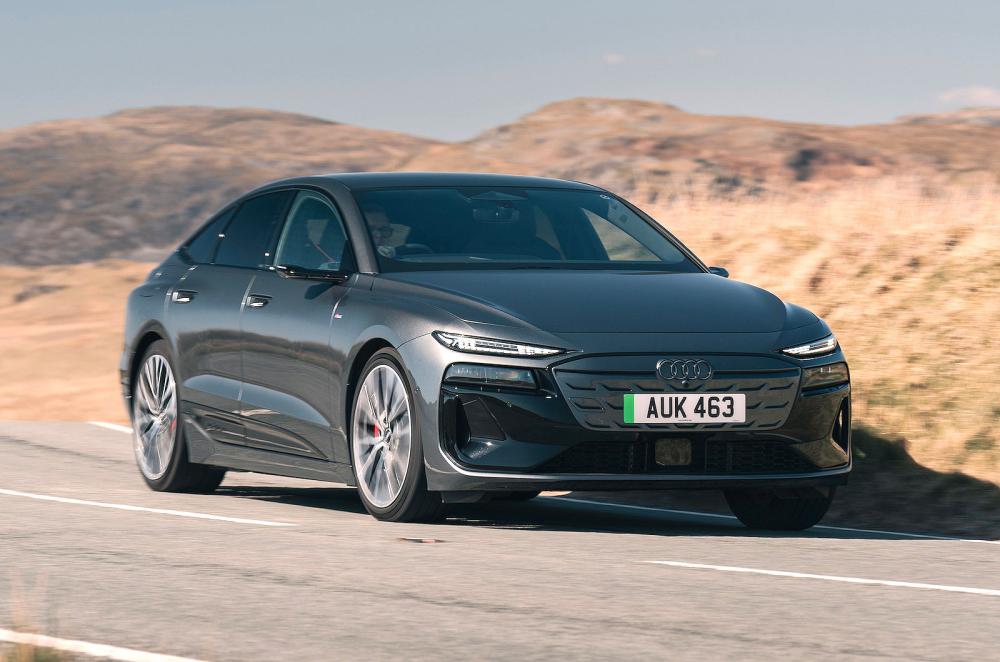 Audi A6 Sportback e-tron front right driving